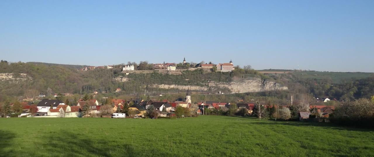 Ferienwohnung Unter Den Schloessern Bei Jena Dorndorf Bagian luar foto